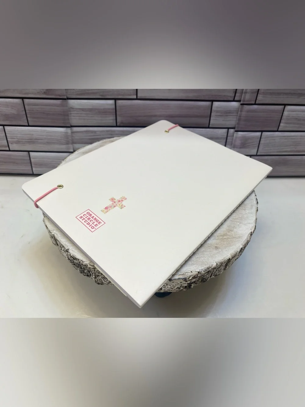 Orange Clrcle Studio ❤️2026-2027 Monthly Planner 17mo. Rose Cross